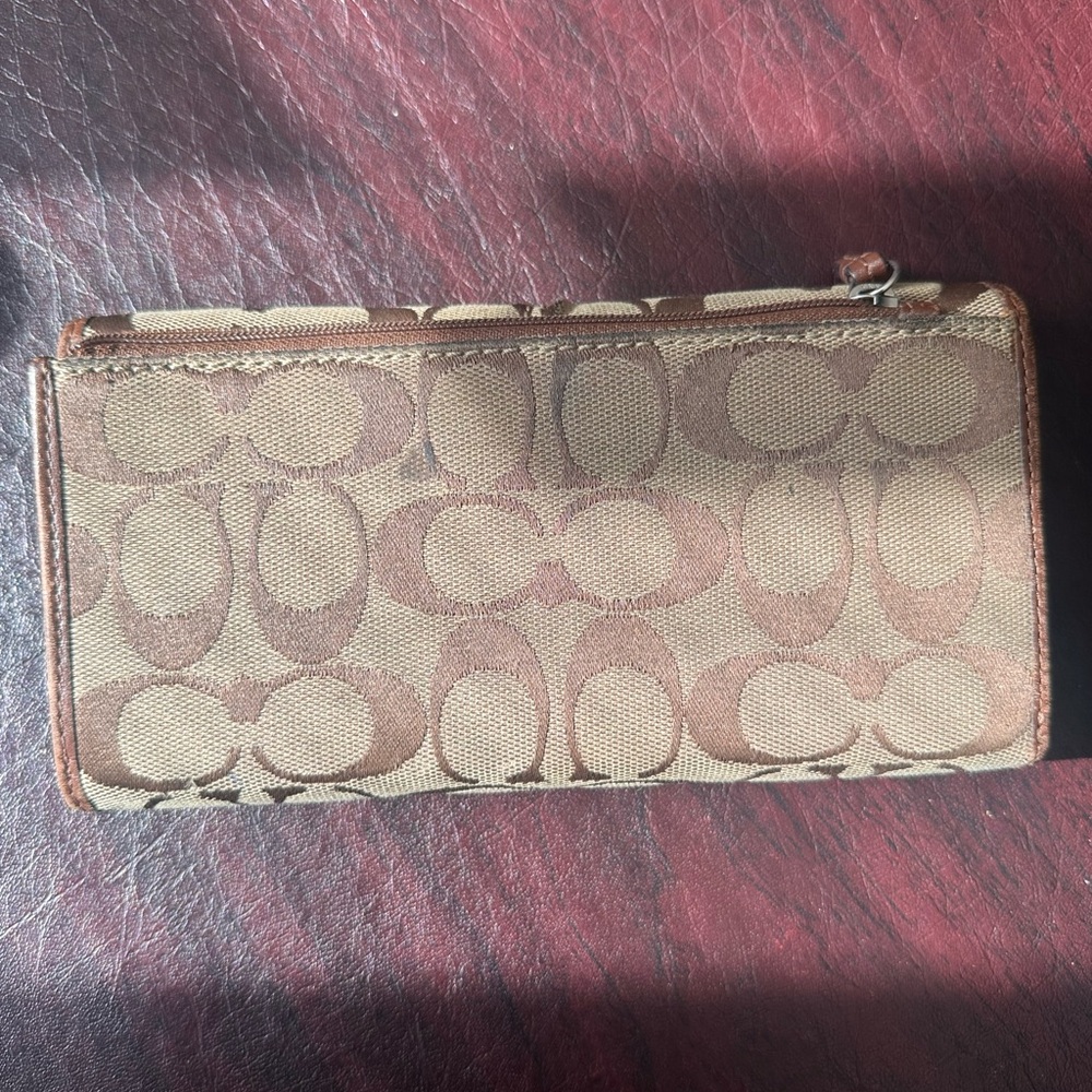 Vintage Coach Wallet with Signature Monogram - Picture 3 of 5
